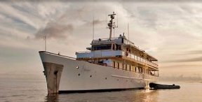 deluxe galapagos cruises